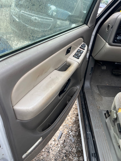 2001 Chevrolet Suburban - Stock #: M19035 - MXI-5