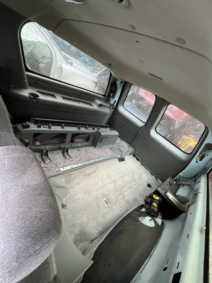 2001 Chevrolet Suburban - Stock #: M19035 - MXI-5
