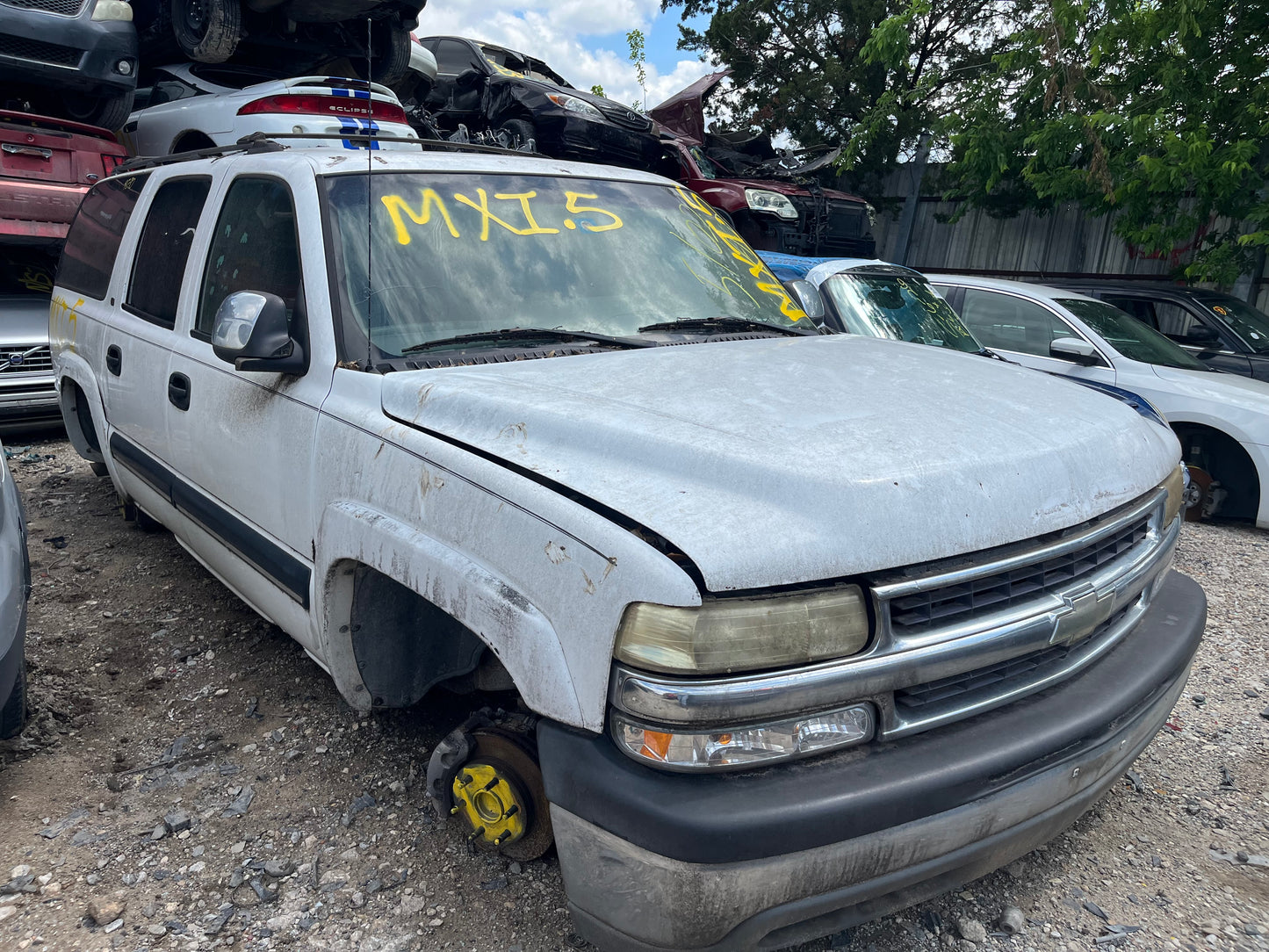 2001 Chevrolet Suburban - Stock #: M19035 - MXI-5