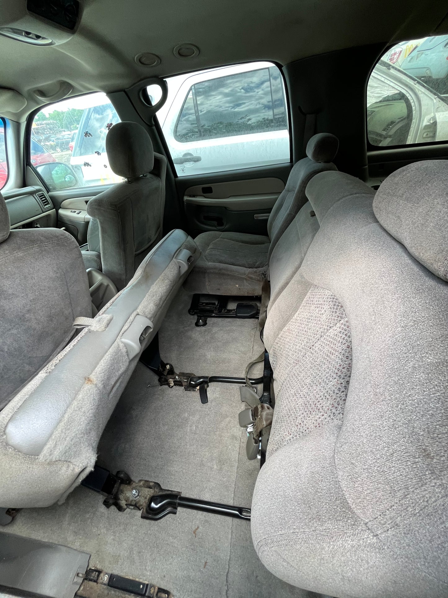 2001 Chevrolet Suburban - Stock #: M19035 - MXI-5
