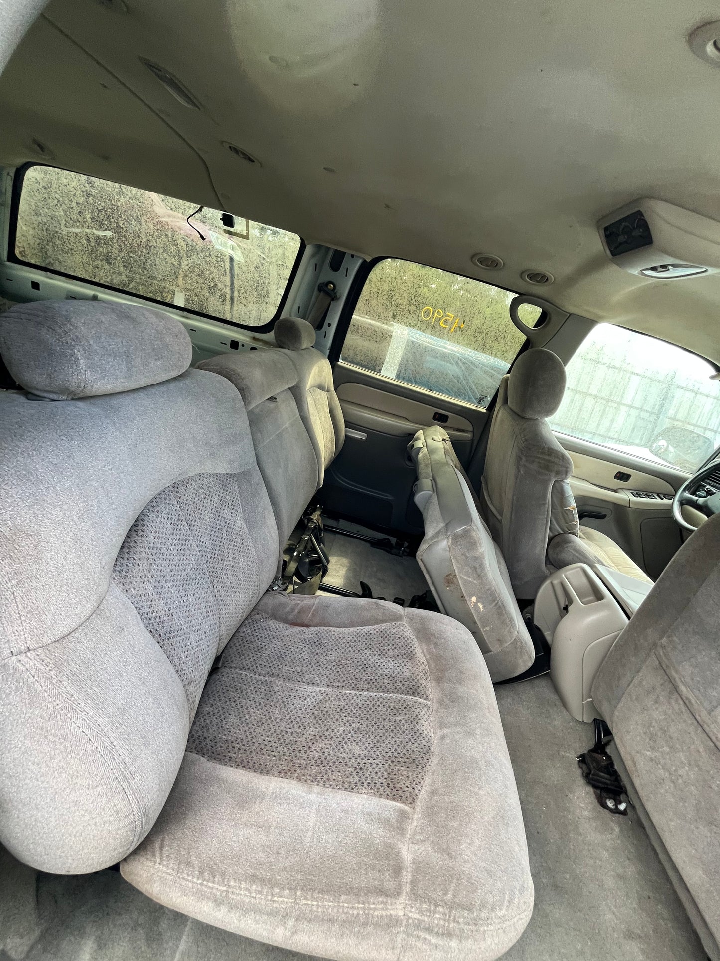 2001 Chevrolet Suburban - Stock #: M19035 - MXI-5