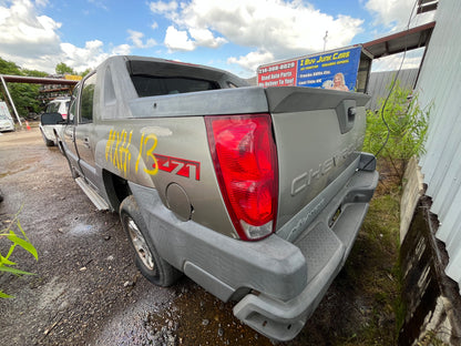 2002-2006 CHEVROLET AVALANCHE - PARTING OUT-MXH-13 Stock #:M19023