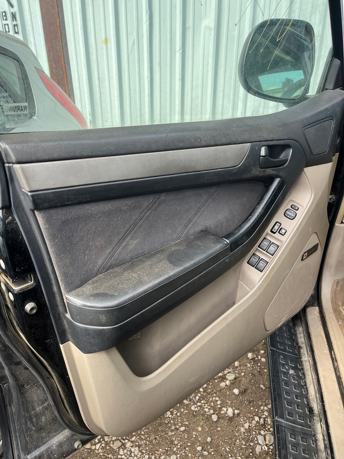 2003-2005 Toyota 4Runner - Stock #: M18998