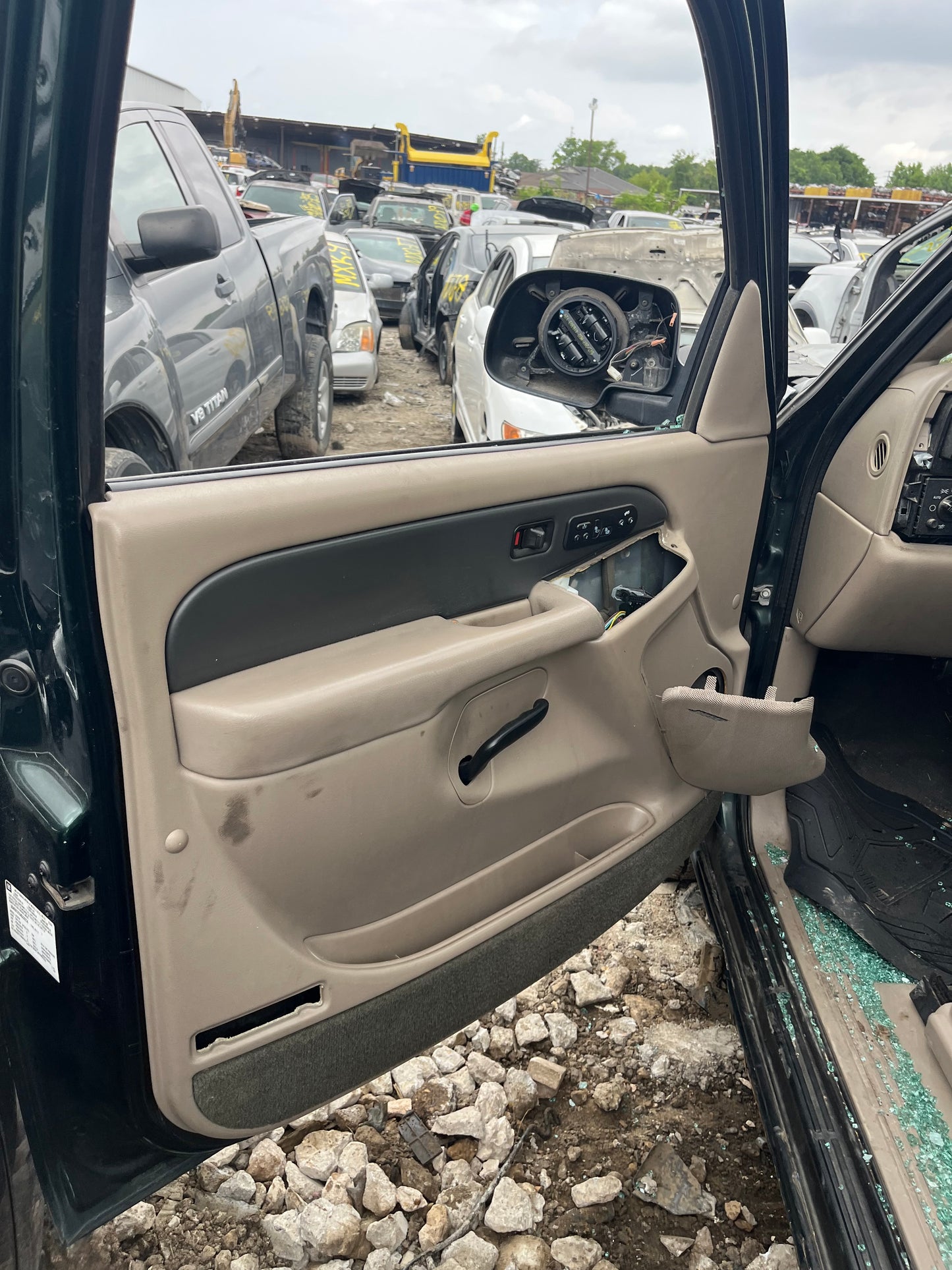 2004 CHEVROLET AVALANCHE - STOCK #M19066