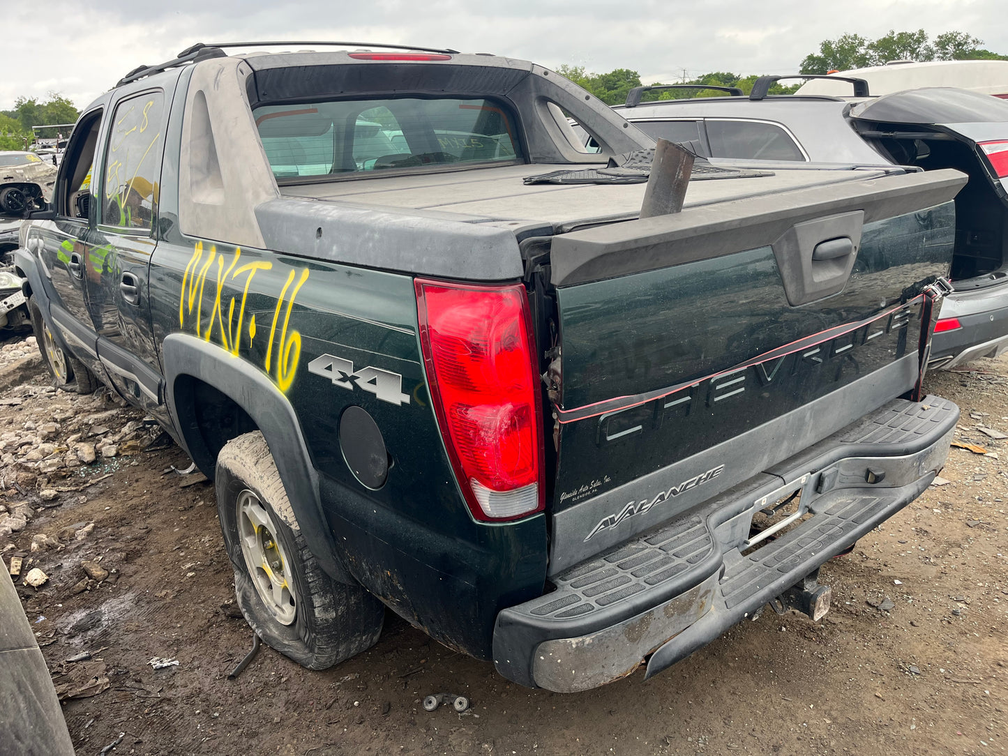 2004 CHEVROLET AVALANCHE - STOCK #M19066