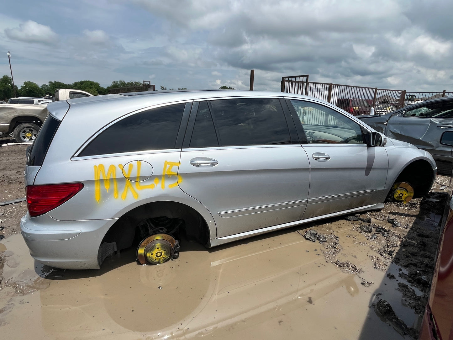 2007 Mercedes Benz R350 - Stock #: M19105 - MXL-15