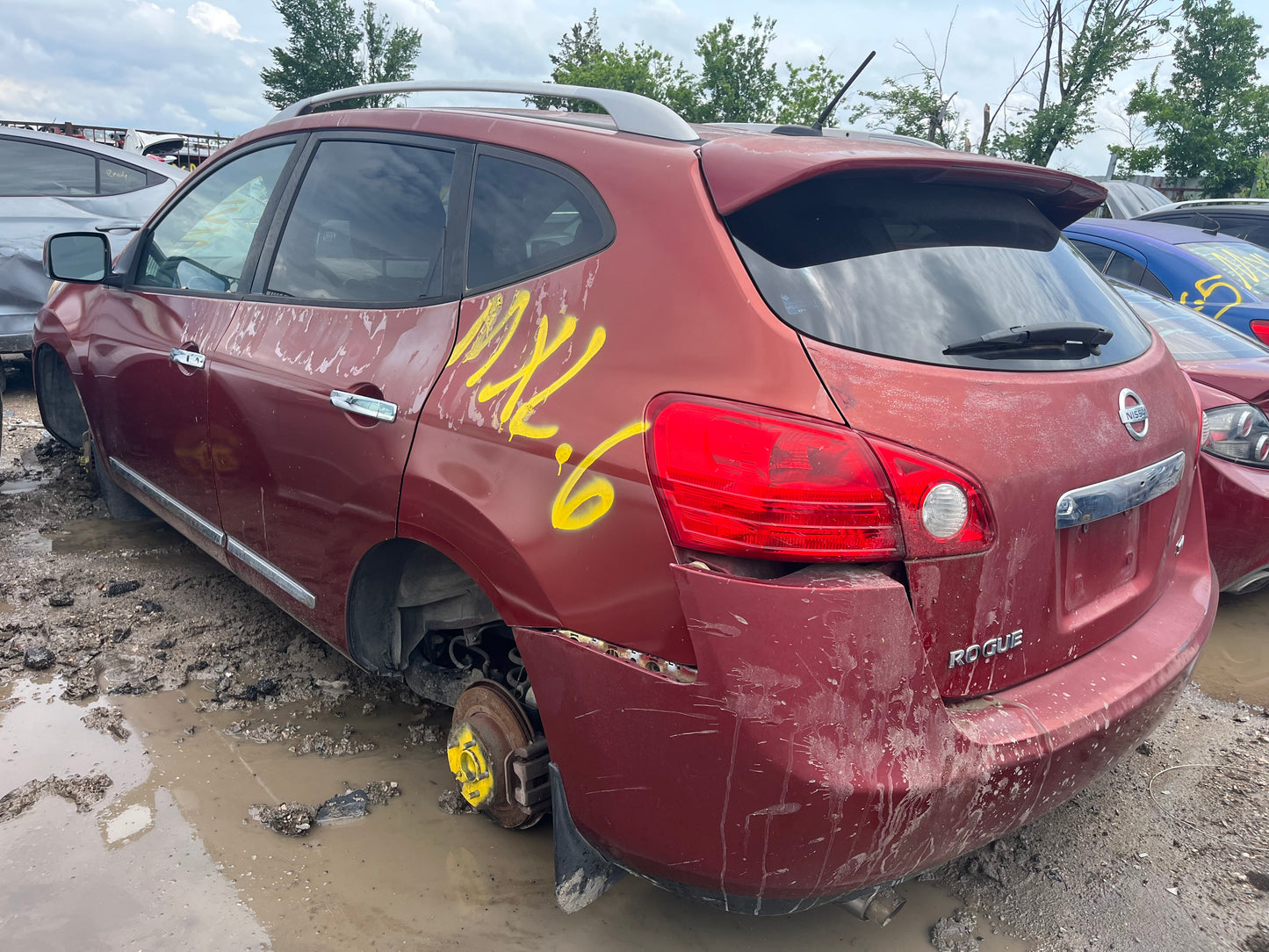2011-2013 Nissan Rogue - Stock #: M19096