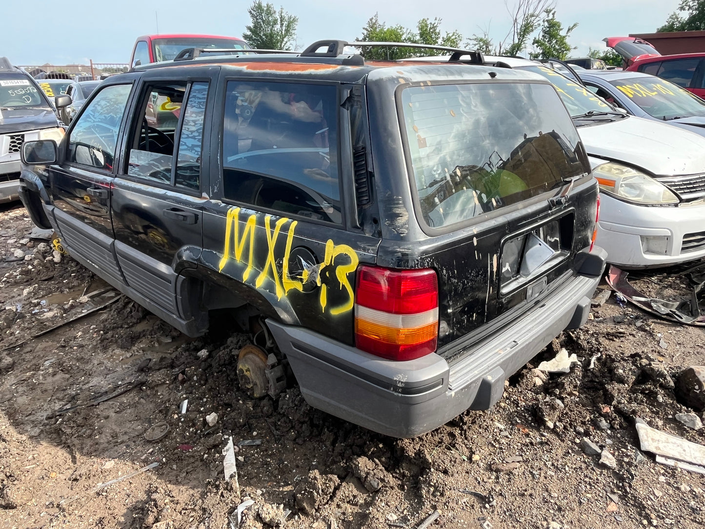 1995 Jeep Grand Cherokee - Stock #: M19103 - MXL-13