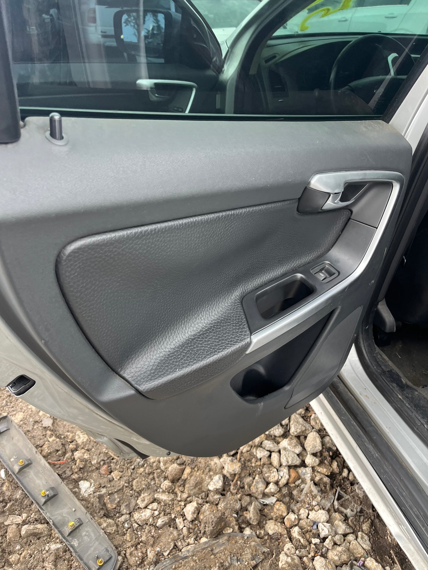 2010-2013 Volvo XC60 - Stock #: M19092