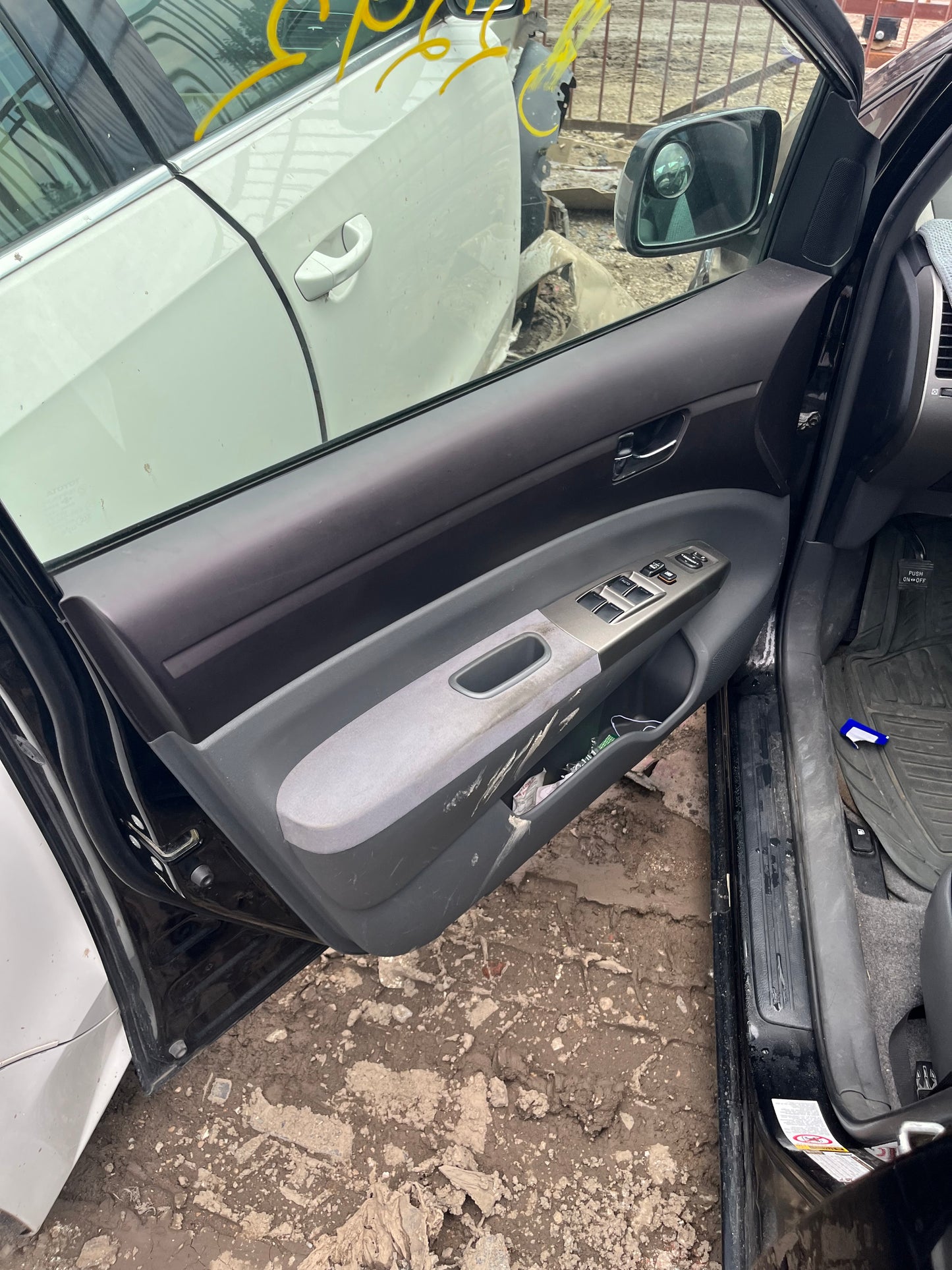2005 Toyota Prius - Stock #: M19102 - MXL-12
