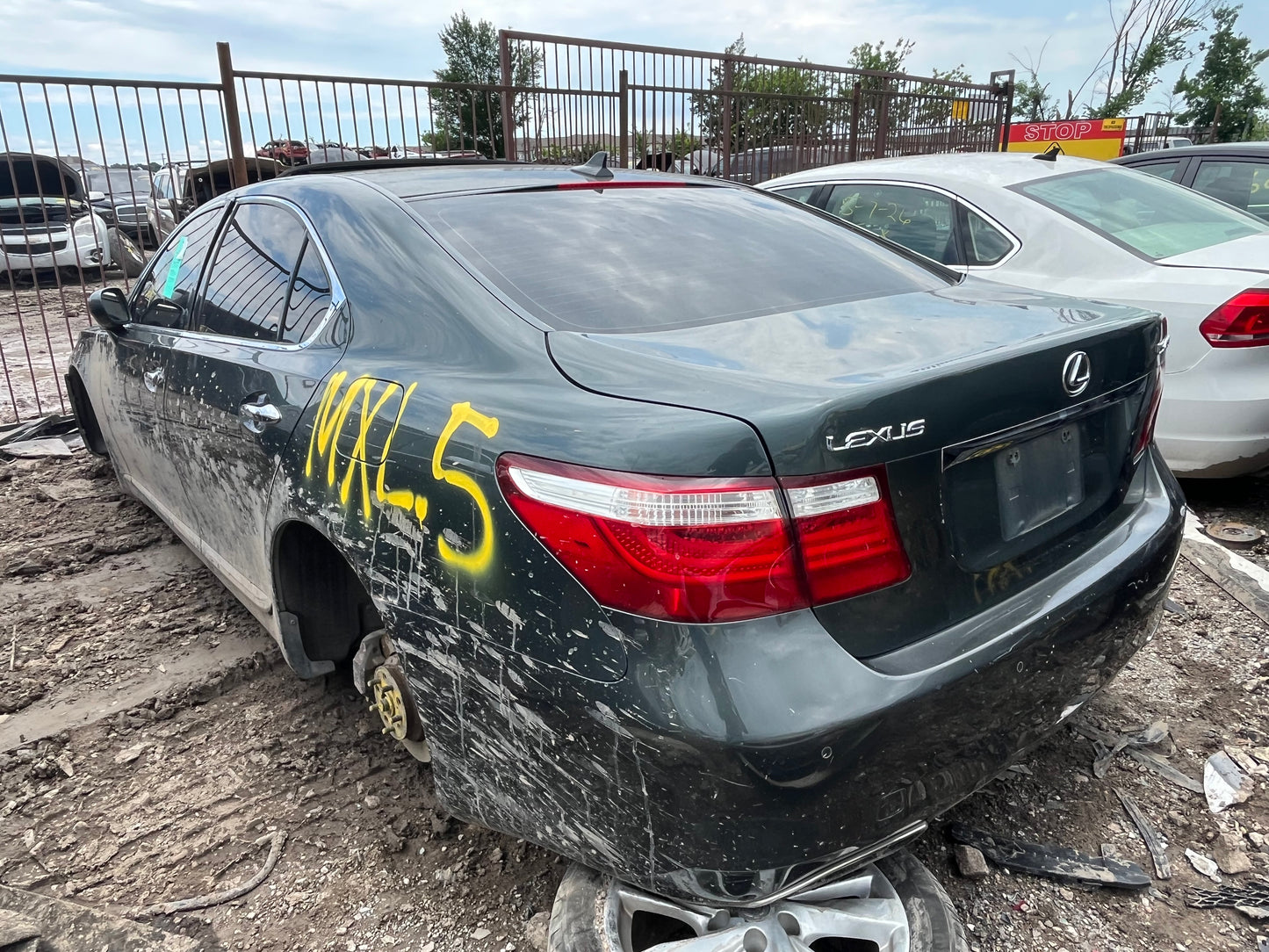 2007-2009 Lexus LS460 - Stock #: M19095