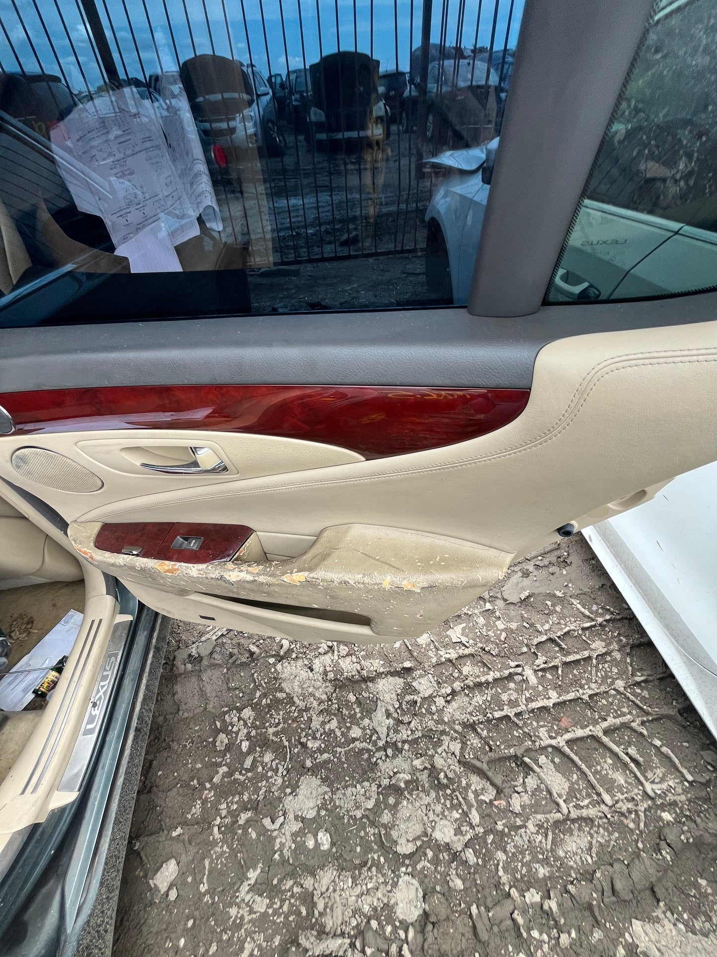 2007-2009 Lexus LS460 - Stock #: M19095