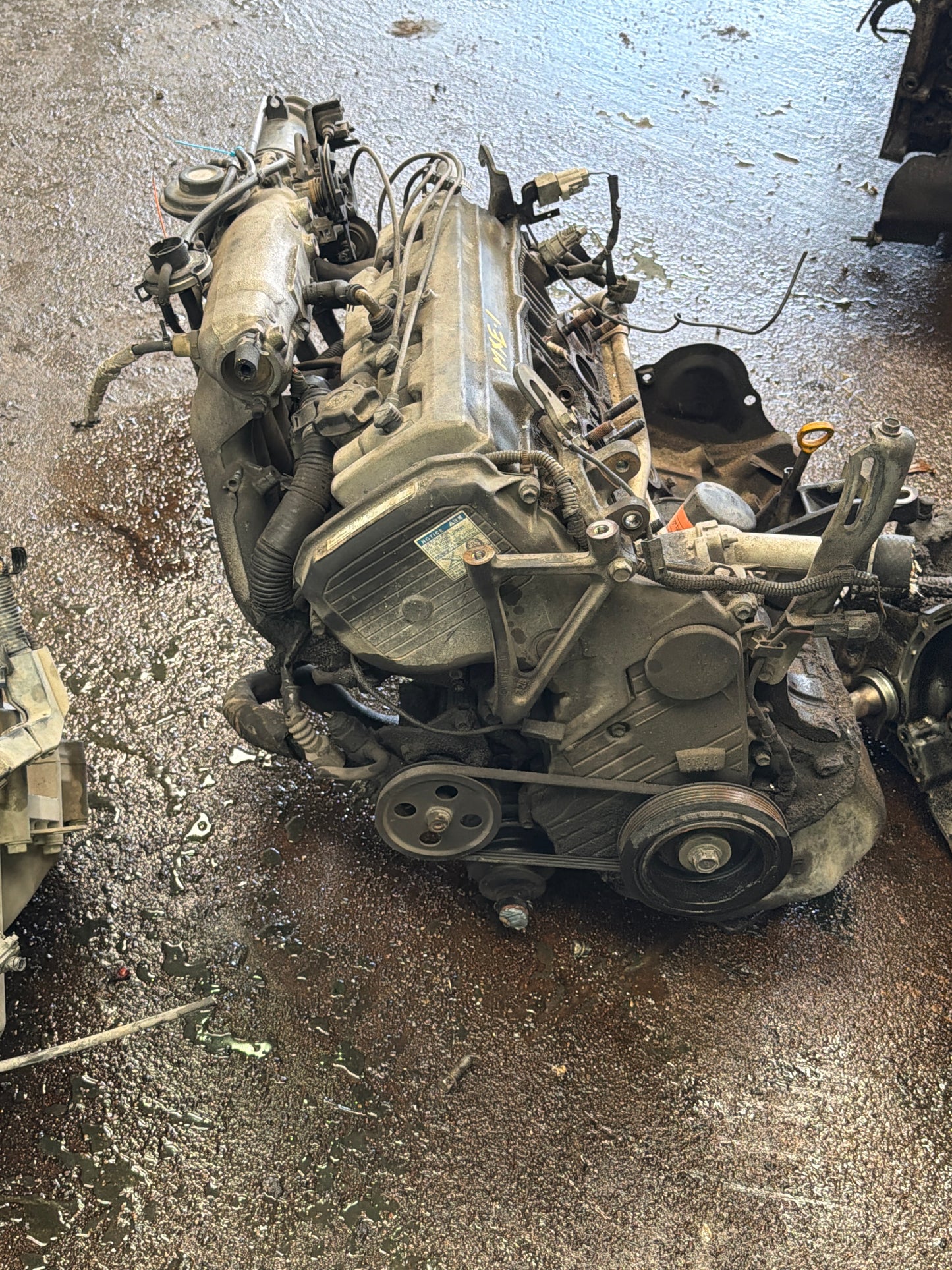 1997-2001 TOYOTA CAMRY  -  2.2 L ENGINE - #M18951