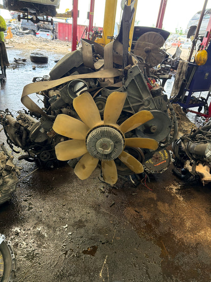 2000 GMC YUKON  -  5.3 L ENGINE - #M19077