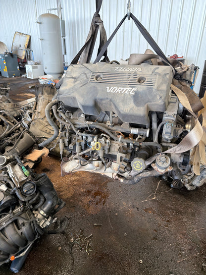 2000 GMC YUKON  -  5.3 L ENGINE - #M19077