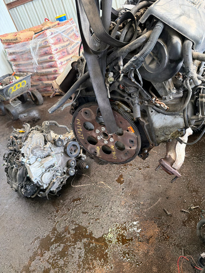 2000 GMC YUKON  -  5.3 L ENGINE - #M19077
