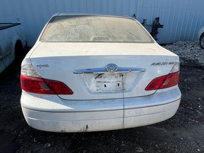 2000-2004 TOYOTA AVALON - PARTING OUT-MXO-11 - Stock #:M19161