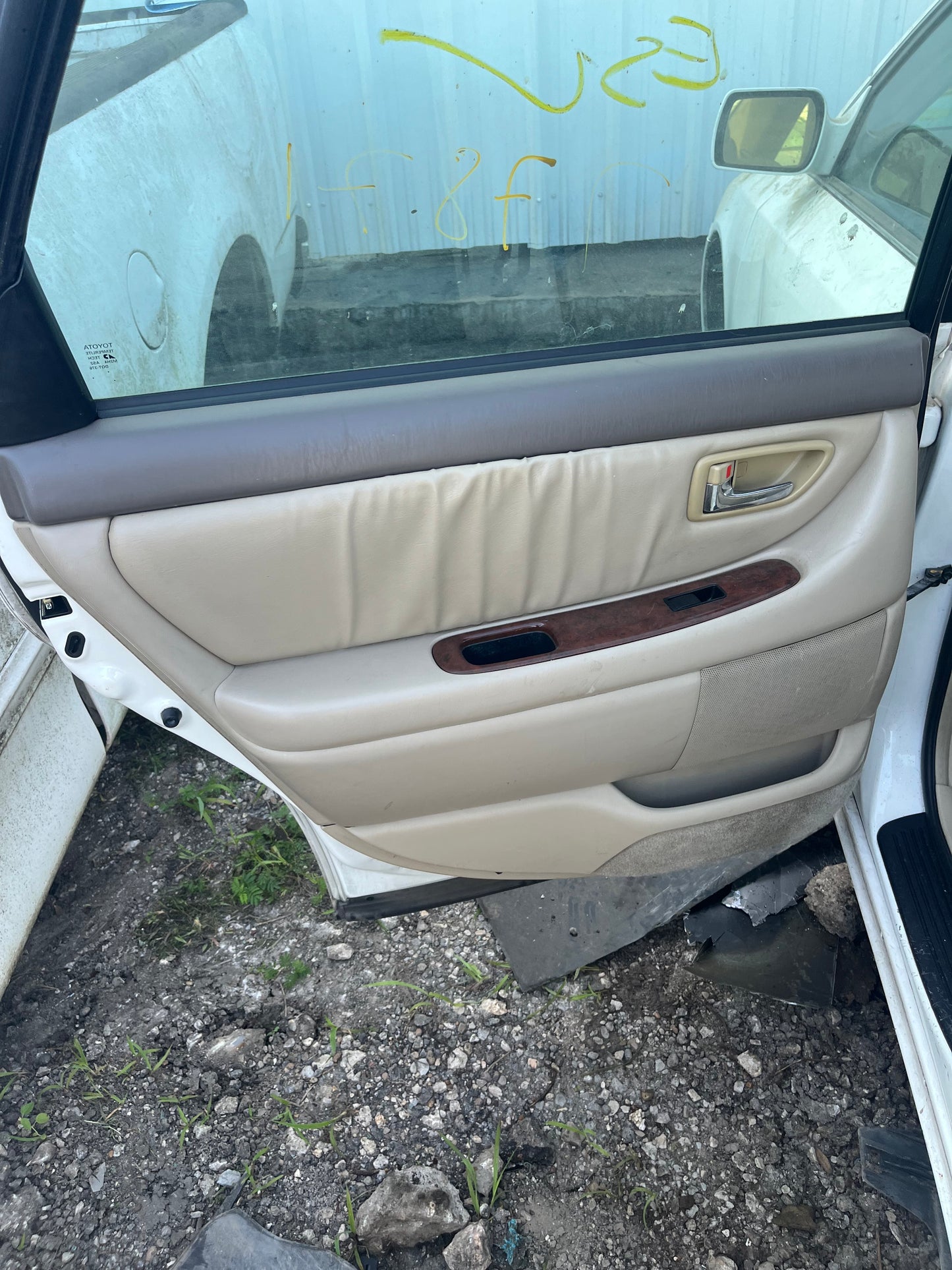 2000-2004 TOYOTA AVALON - PARTING OUT-MXO-11 - Stock #:M19161