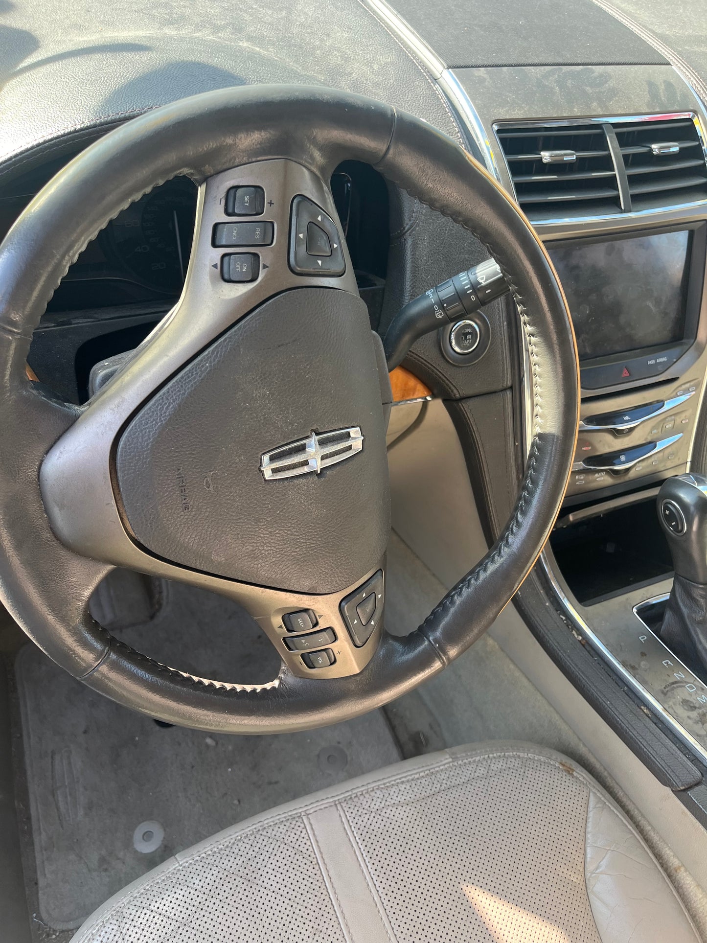 2011 Lincoln MKX - Stock #: M19132 - MXN-2