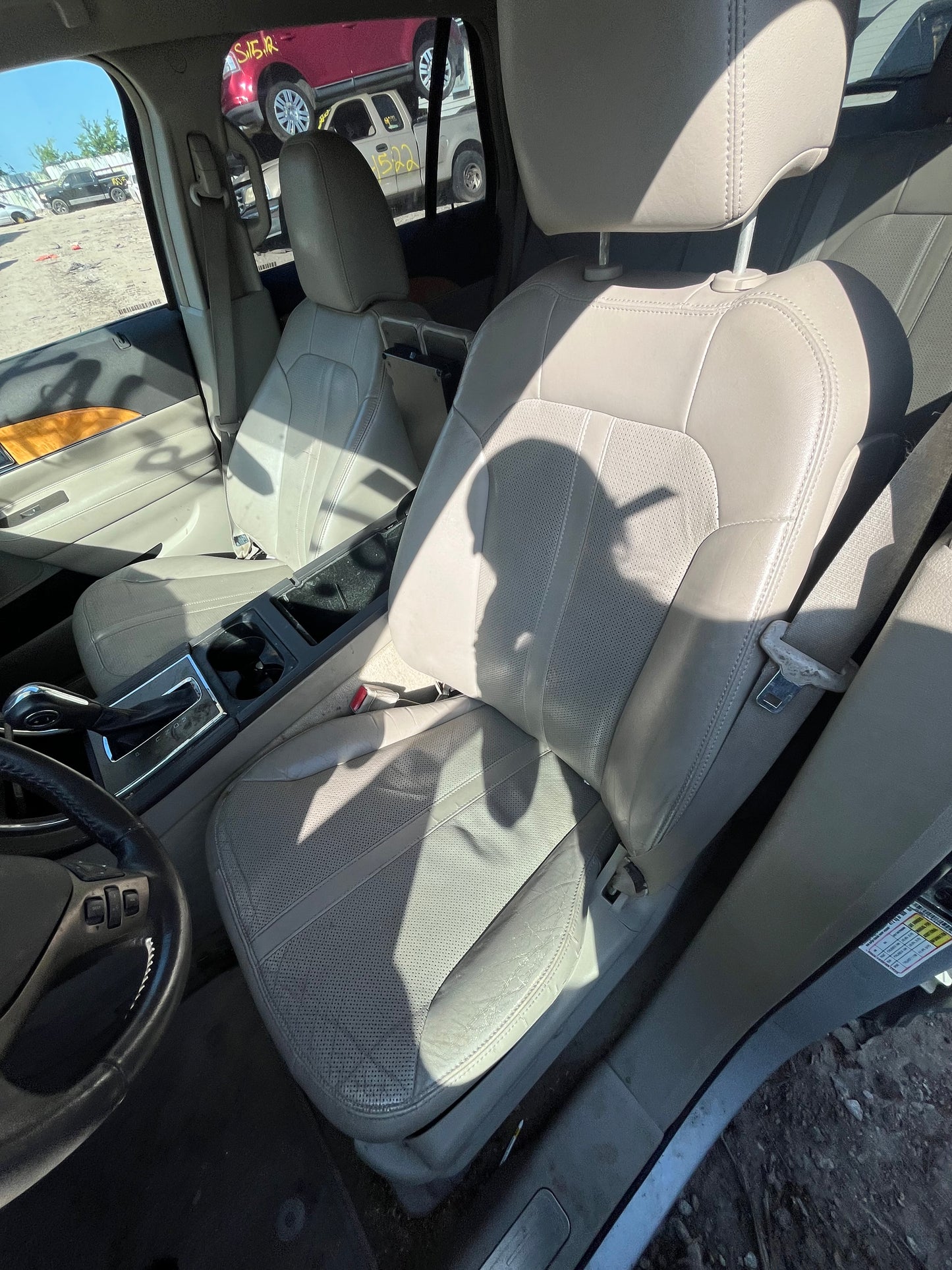 2011 Lincoln MKX - Stock #: M19132 - MXN-2