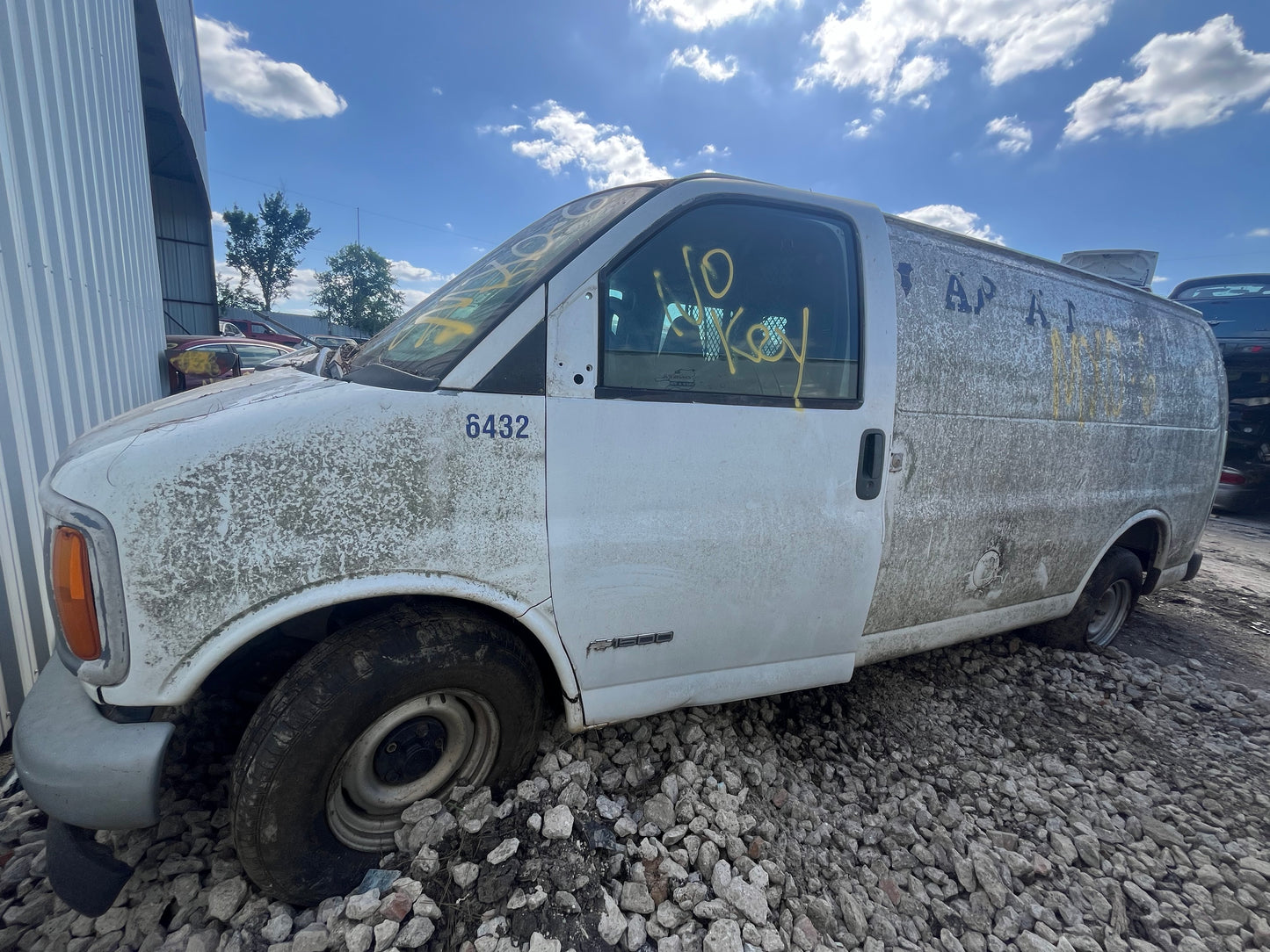 2002 CHEVY EXPRESS 1500 - STOCK #M19156