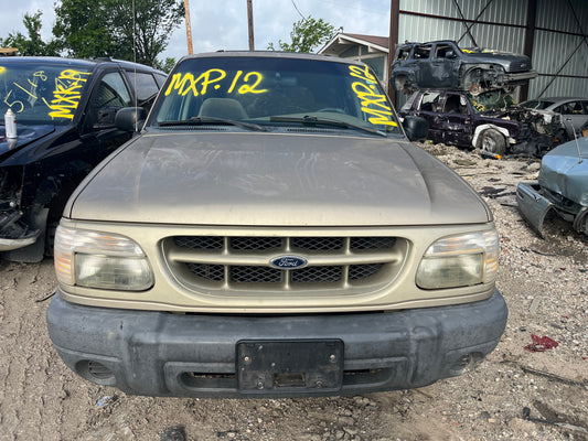 2000 Ford Explorer - Stock #: M19182 - MXP-12