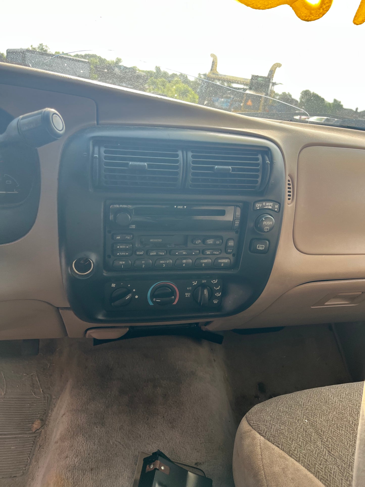 2000 Ford Explorer - Stock #: M19182 - MXP-12