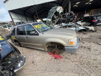 2000 Ford Explorer - Stock #: M19182 - MXP-12
