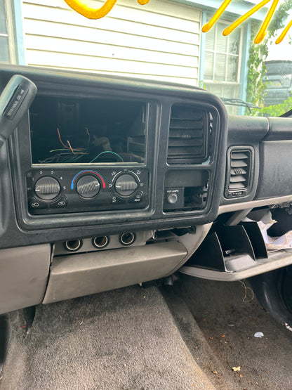 2001 Chevrolet Suburban - Stock #: M19188 - MXP-18