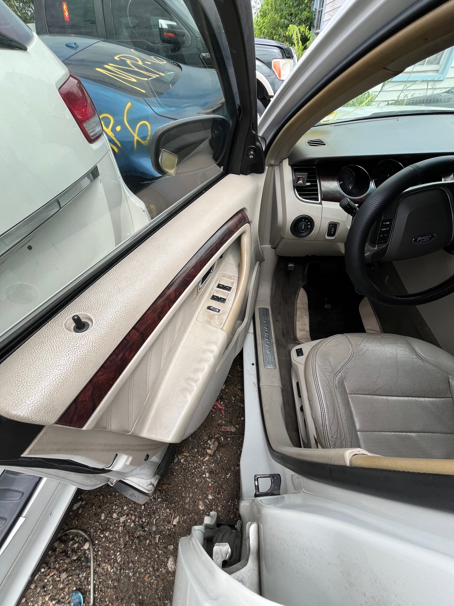 2010-2012 Ford Taurus - Stock #: M19179