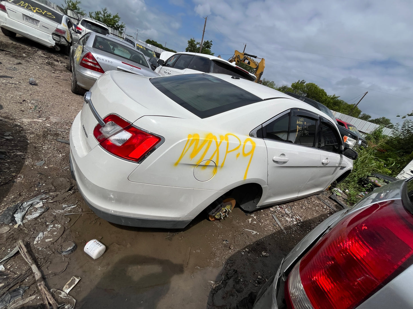 2010-2012 Ford Taurus - Stock #: M19179