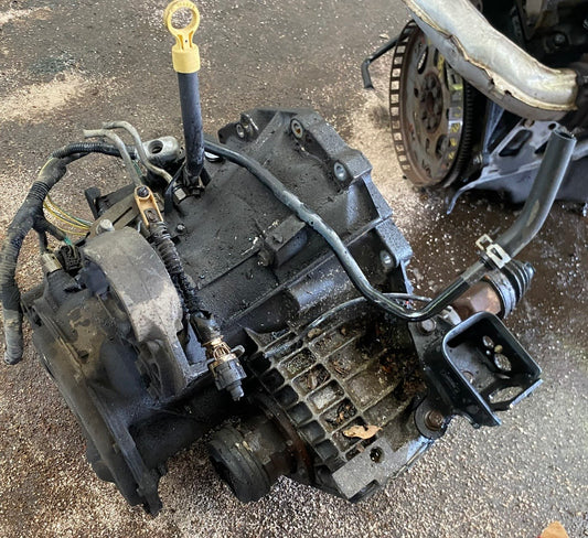 2005-2006 DODGE CARAVAN  - AUTOMATIC TRANSMISSION -#M19080