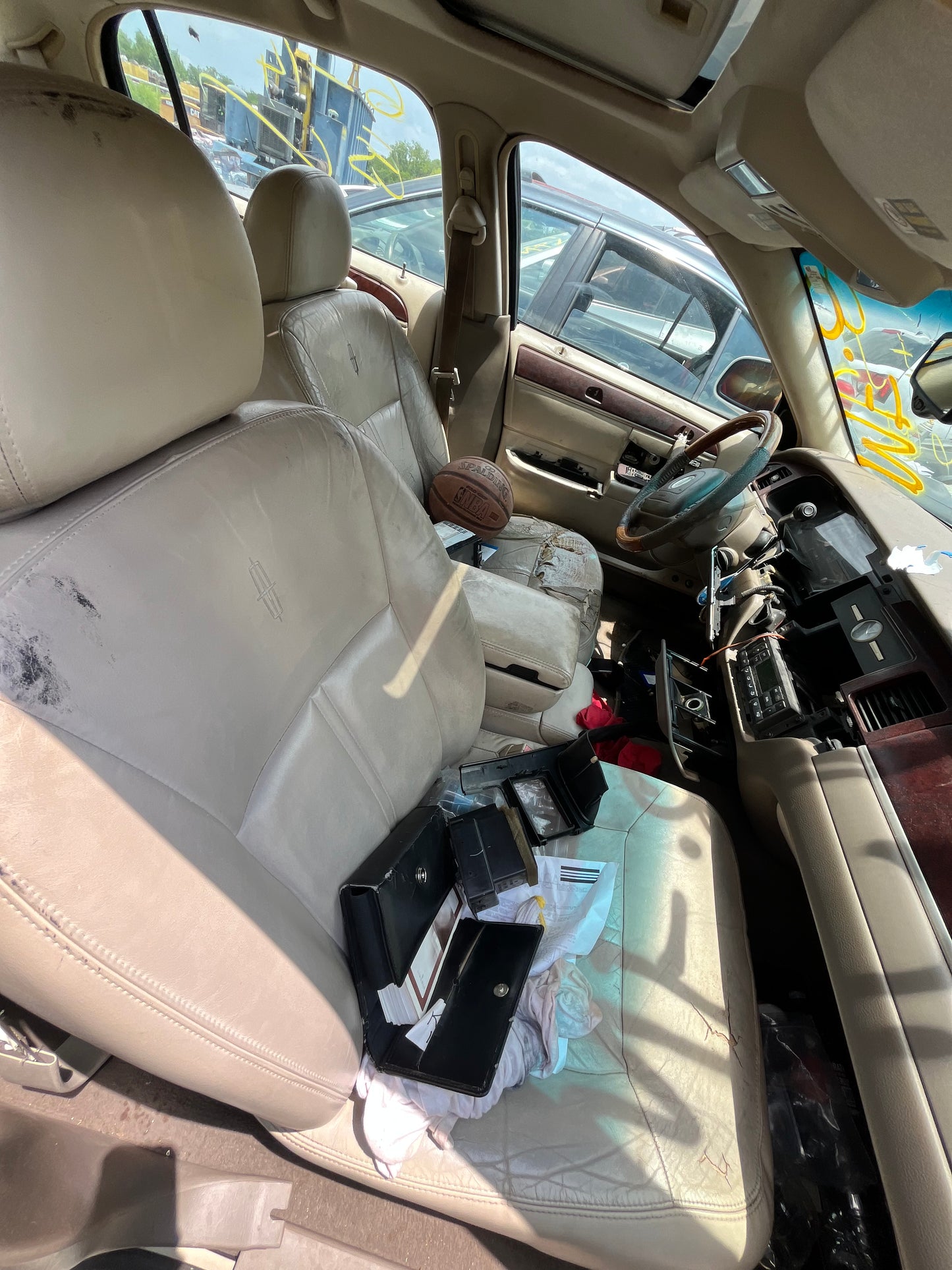 2003-2007 Lincoln Town Car - Stock #: M19278