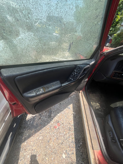 1996-1998 Jeep Grand Cherokee - Stock #: M19279