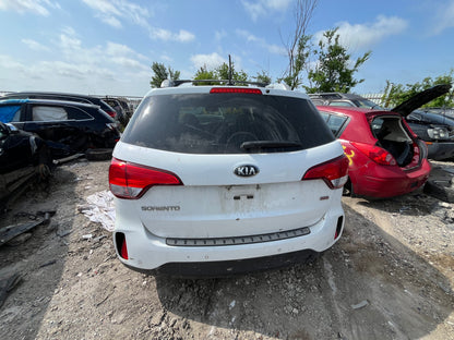 2011-2015 KIA SORENTO - PARTING OUT - MA-13STOCK #M19203