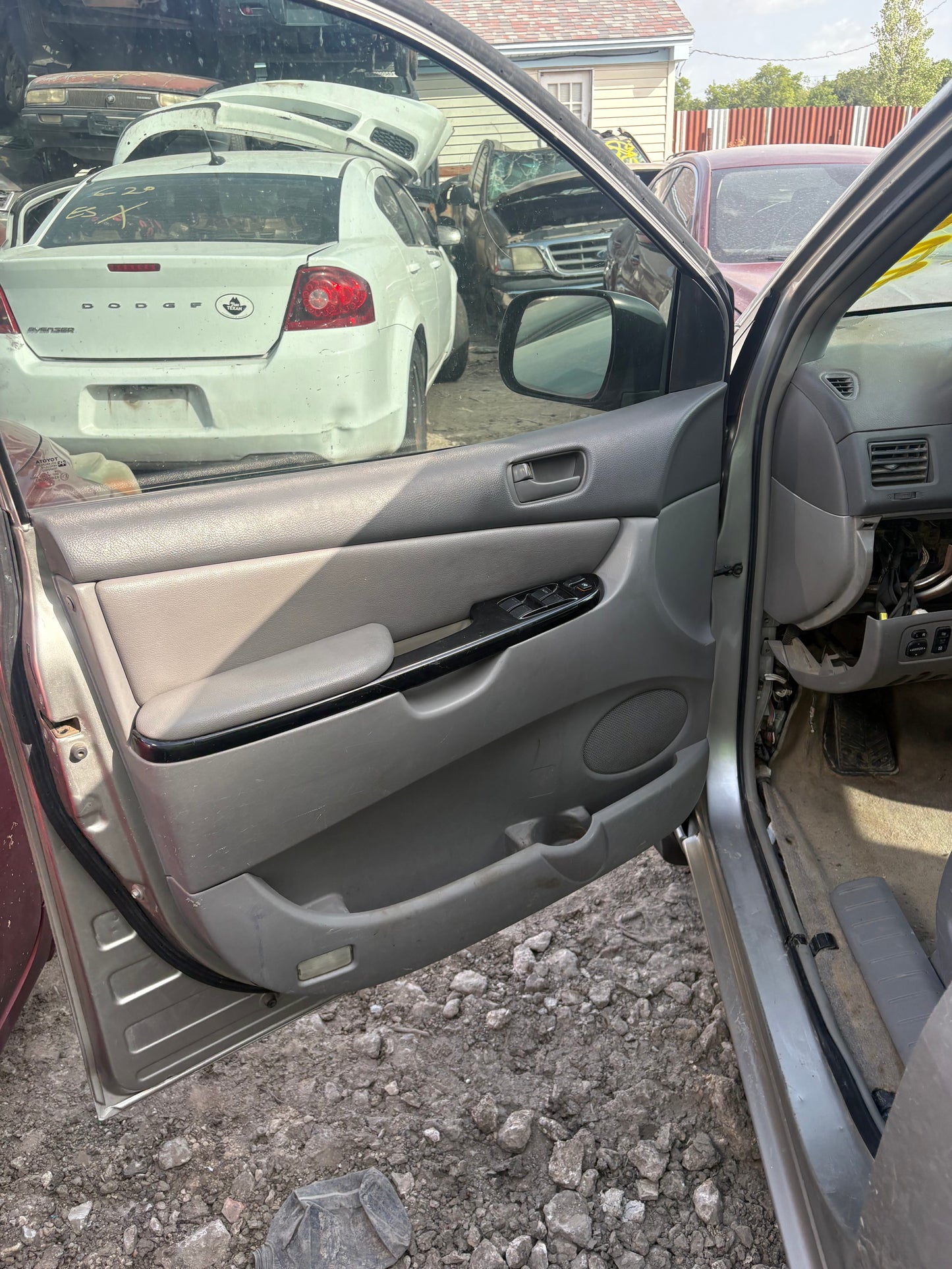 2004-2010 TOYOTA SIENNA  - PARTING OUT-MF-11 - Stock #M19301