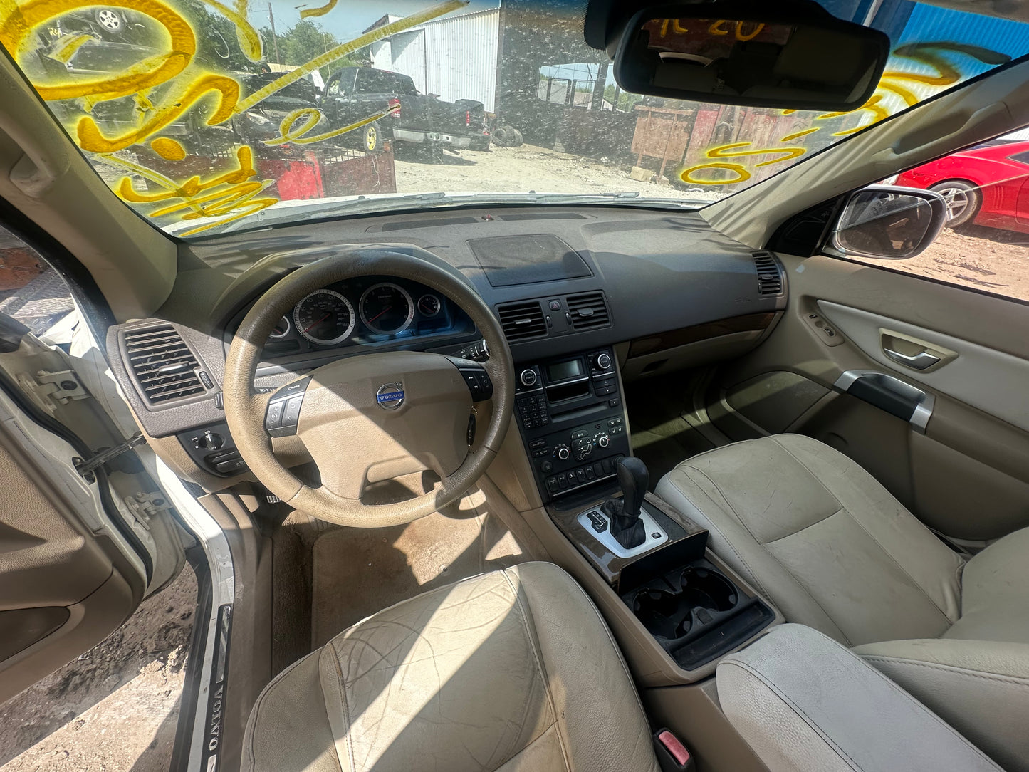 2011 Volvo XC90 - Stock #: M19290 - ME-20