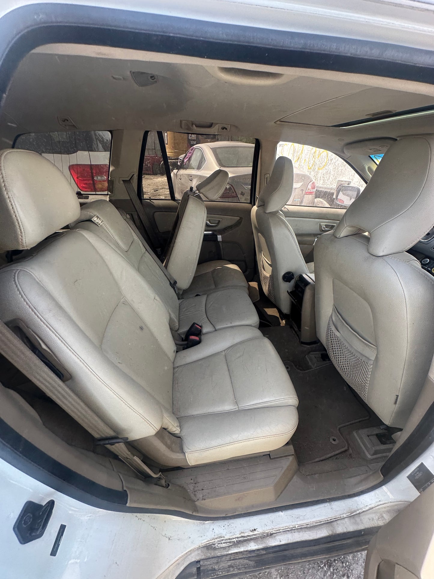 2011 Volvo XC90 - Stock #: M19290 - ME-20
