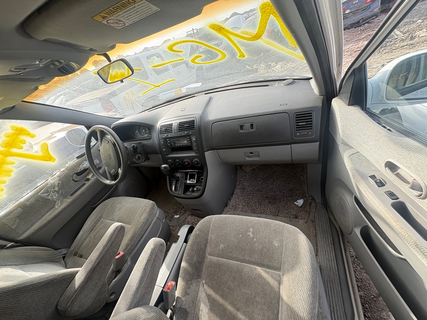 2002-2005 Kia Sedona - Stock #: M19311