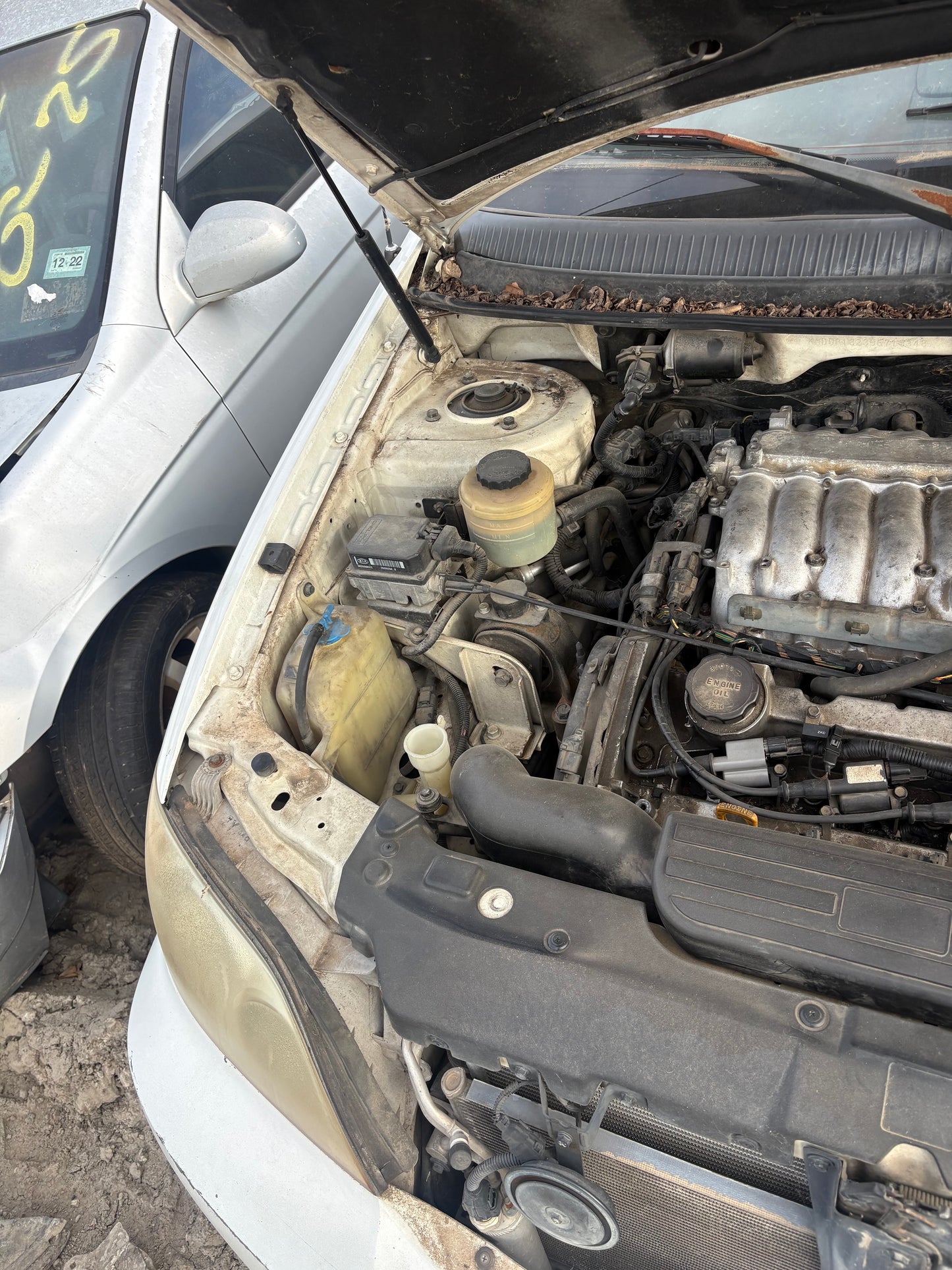 2002-2005 Kia Sedona - Stock #: M19311