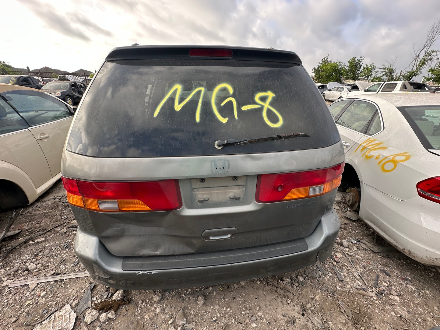 1999-2004 HONDA ODYSSEY  - PARTING OUT-MG- 8- Stock #:M19318