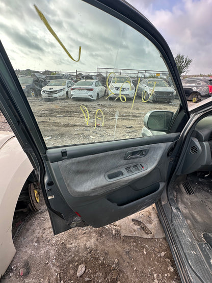 1999-2004 HONDA ODYSSEY  - PARTING OUT-MG- 8- Stock #:M19318