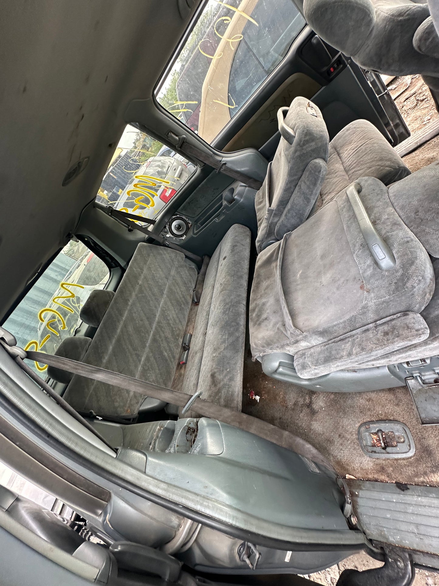 1999-2004 HONDA ODYSSEY  - PARTING OUT-MG- 8- Stock #:M19318