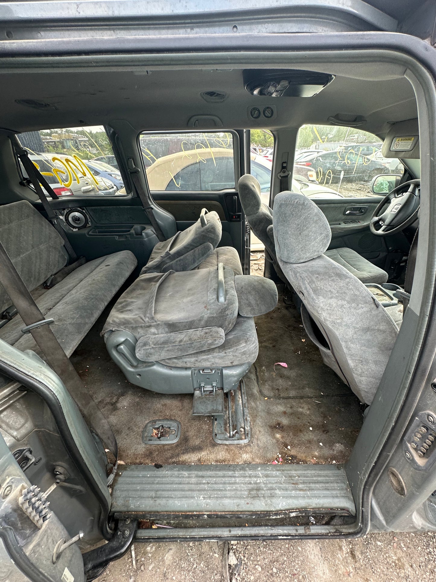 1999-2004 HONDA ODYSSEY  - PARTING OUT-MG- 8- Stock #:M19318