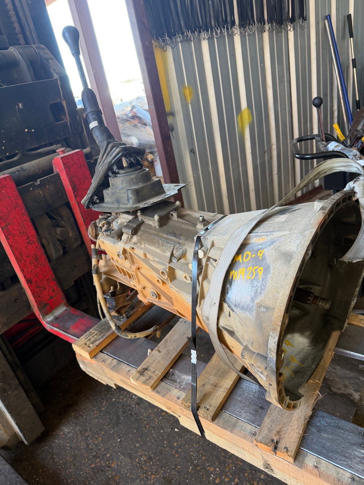 2005-2007 MITSUBISHI RAIDER - AUTOMATIC TRANSMISSION -#M19259