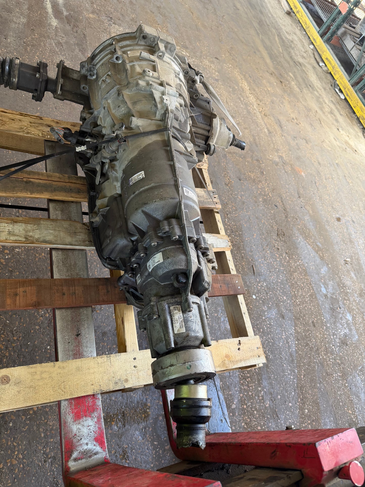 2012-2016 AUDI A4 - AUTOMATIC TRANSMISSION -#M19229
