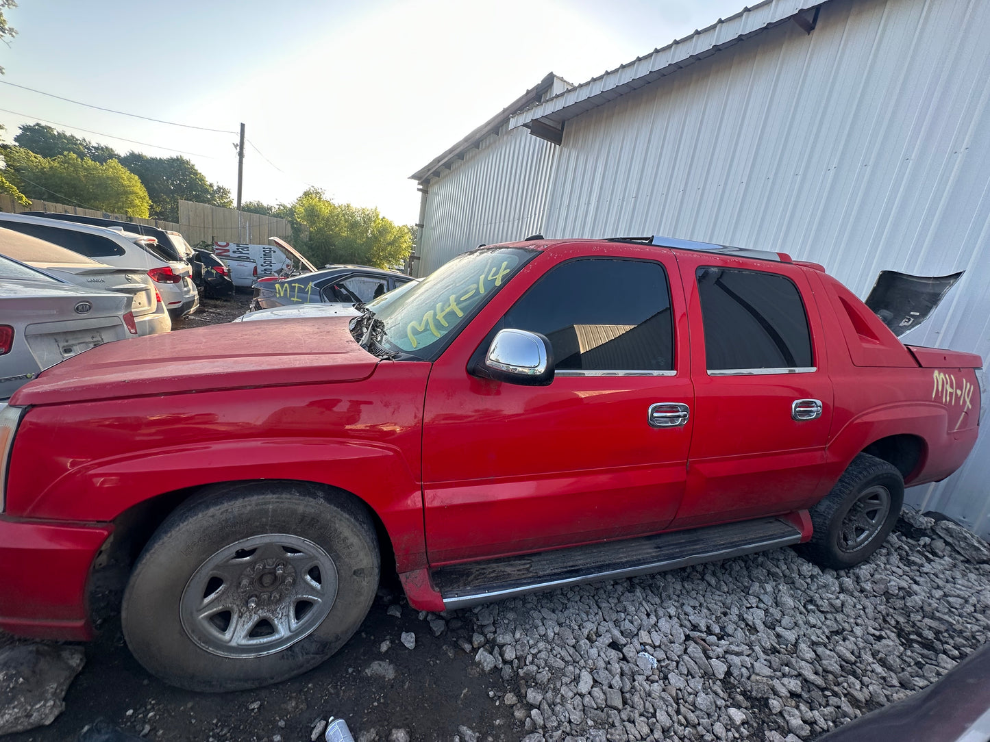 2002-2006 Cadillac Escalade - Stock #: M19344