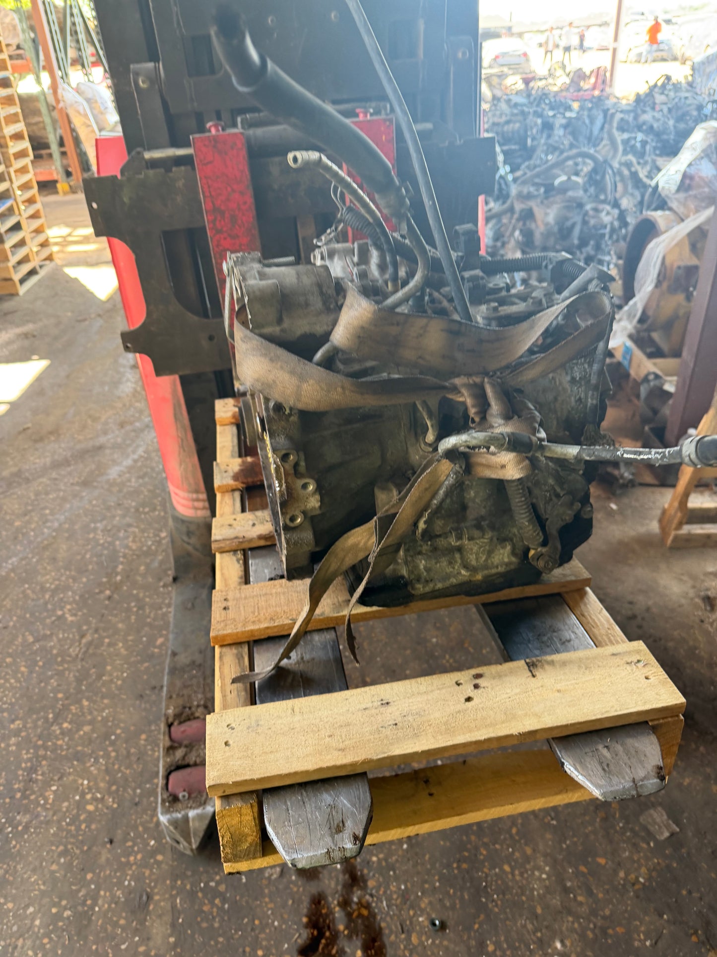 2004-2006 Toyota Sienna - Transmission -#M19301
