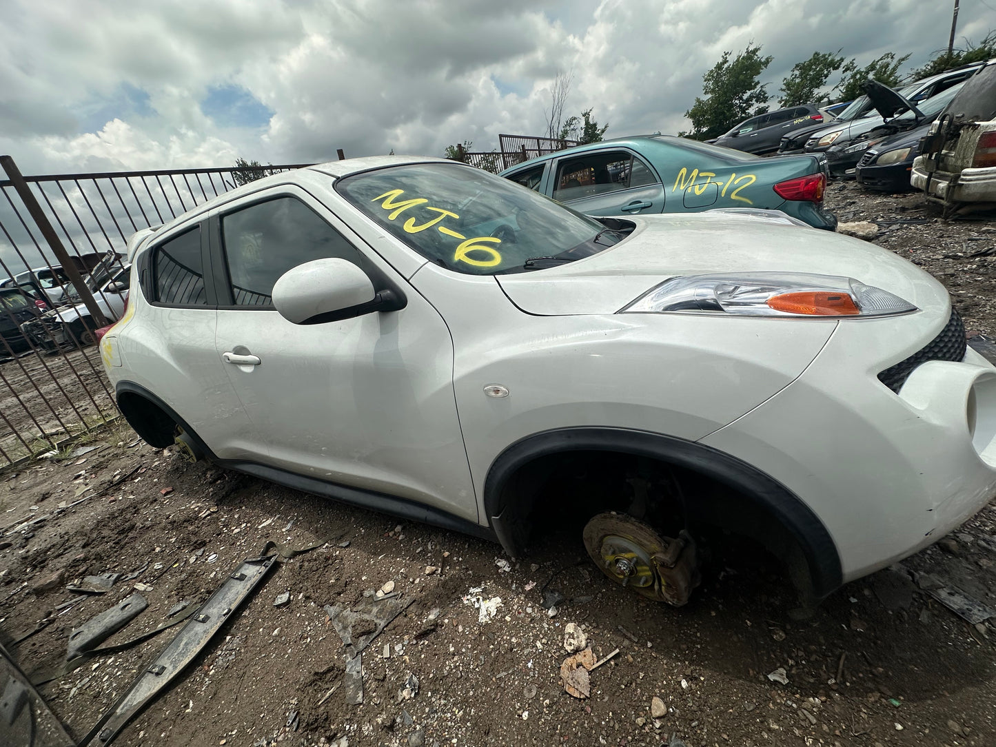 2013 Nissan Juke - Stock #: M19376 - MJ-6