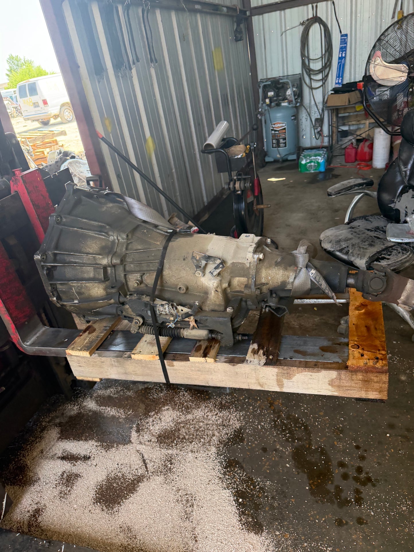 1999-2002 GMC SIERRA 1500 - Transmission -#M19343